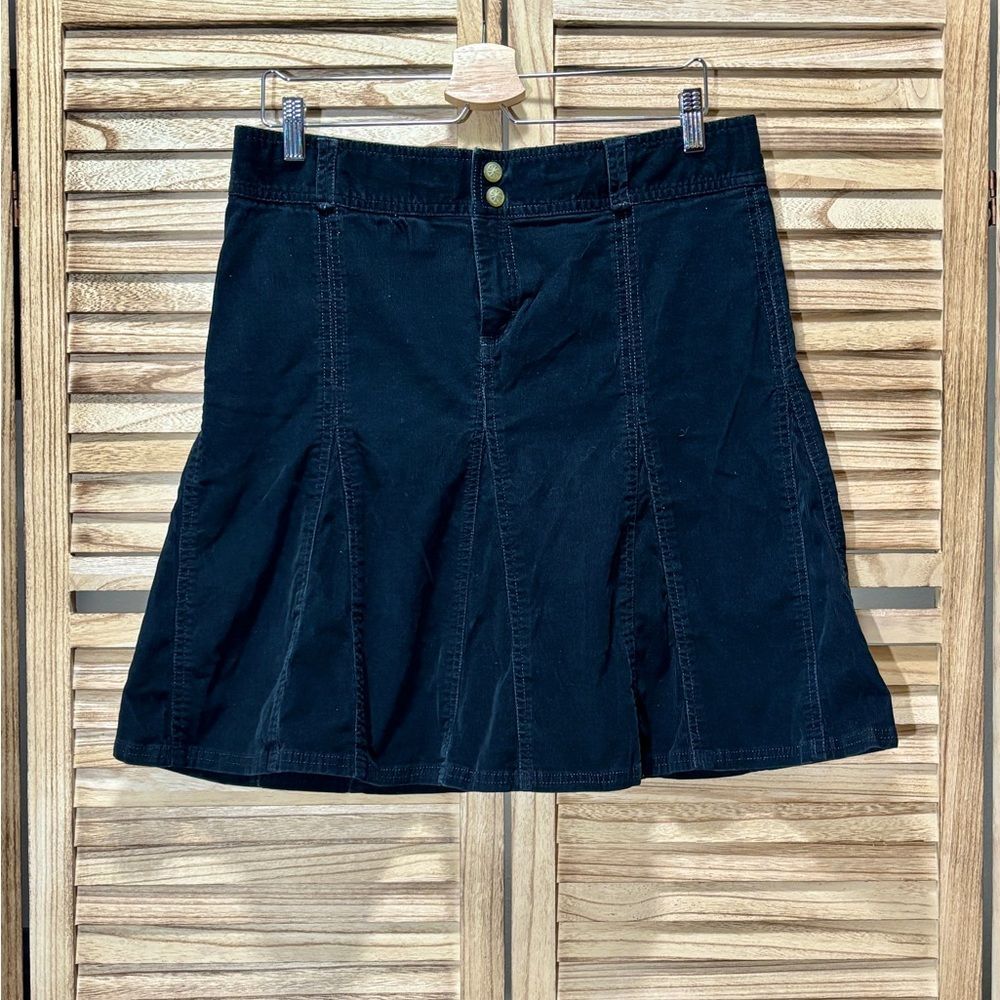 Athleta Black Corduroy Mini Skirt 10 Contrast Stitching Snap Pockets Bohemian
